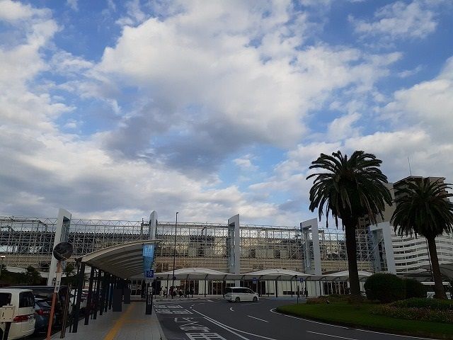 近くの宮崎駅まで1,400m（徒歩18分）