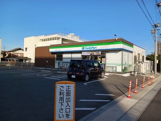 近くのコンビニまで150m（徒歩2分）