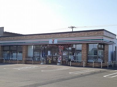 近くのコンビニまで150m（徒歩2分）