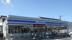 近くのコンビニまで750m（徒歩10分）