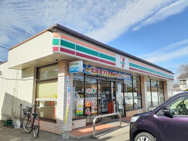 近くのコンビニまで1,800m（徒歩23分）
