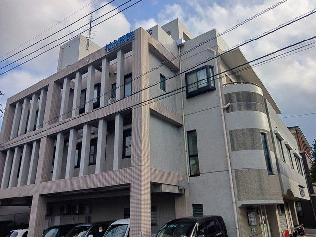 近くの病院まで250m（徒歩4分）