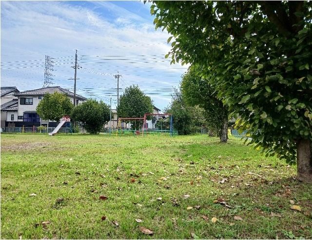 近くの西中島北公園まで350m（徒歩5分）