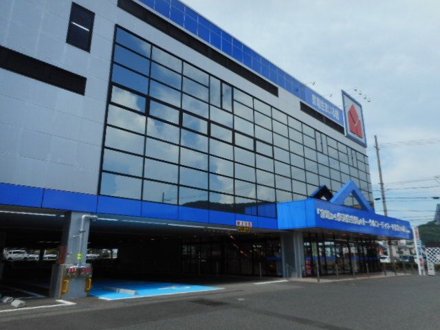 近くの施設まで1,500m（徒歩19分）