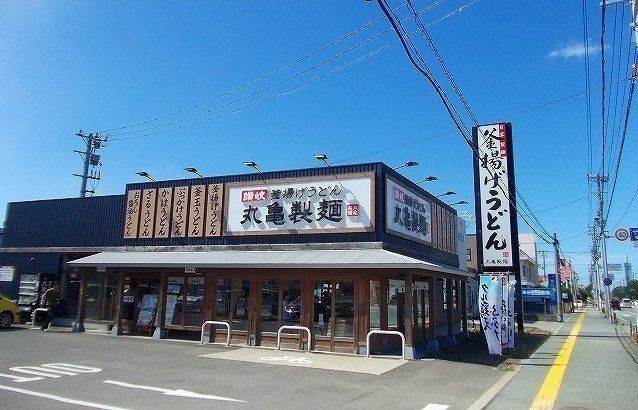 近くの飲食店まで1,497m（徒歩19分）