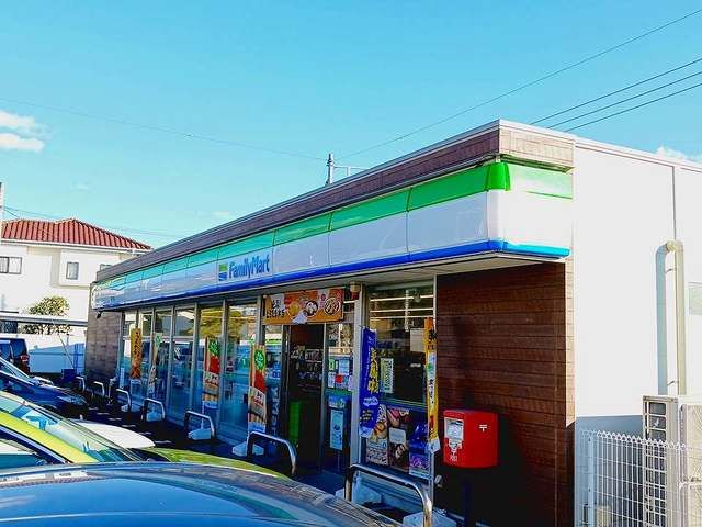 近くのコンビニまで850m（徒歩11分）