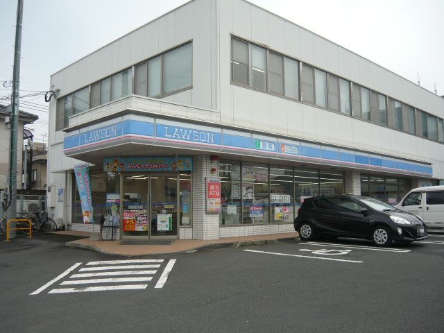 近くのコンビニまで650m（徒歩9分）