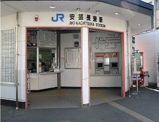 近くの駅まで750m（徒歩10分）