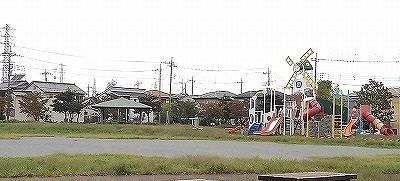 近くの公園まで350m（徒歩5分）