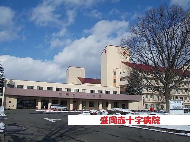 近くの病院まで2,000m（徒歩25分）