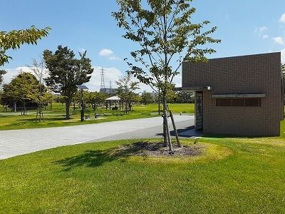 近くの津福公園まで900m（徒歩12分）