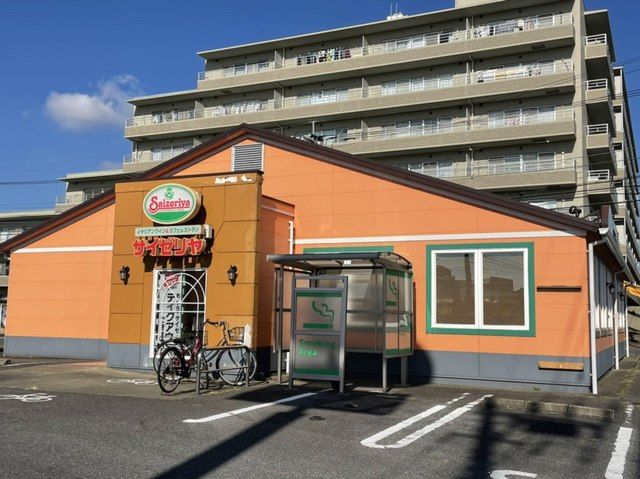 近くの飲食店まで1,250m（徒歩16分）