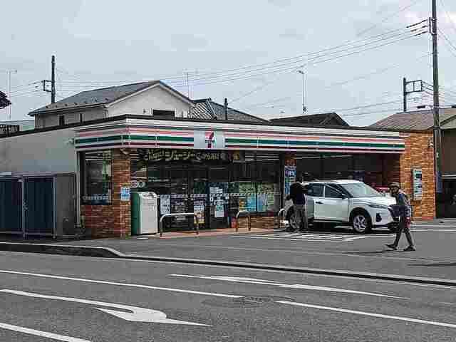 近くのコンビニまで1,400m（徒歩18分）