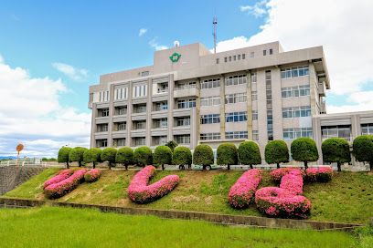 近くの香芝市役所まで3,200m（徒歩40分）