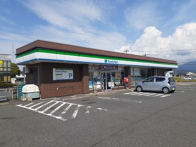 近くのコンビニまで1,400m（徒歩18分）