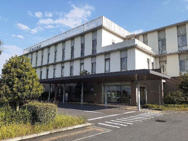 近くの病院まで900m（徒歩12分）