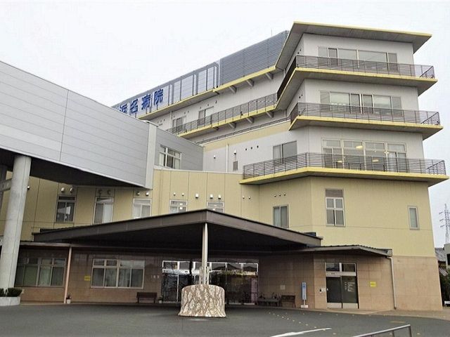 近くの病院まで750m（徒歩10分）