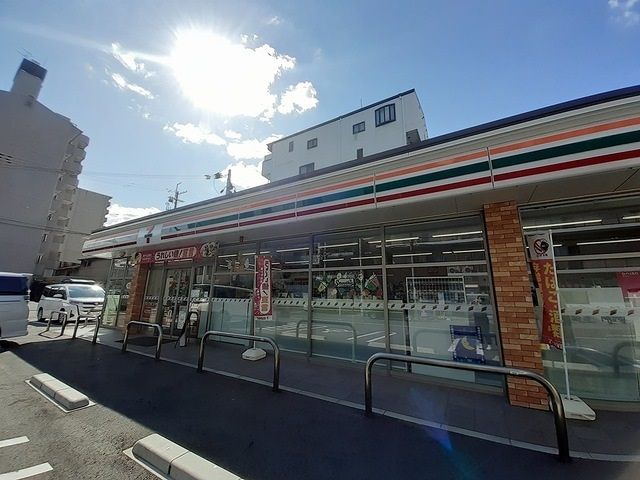 近くのセブンイレブン大阪巽北３丁目店まで420m（徒歩6分）