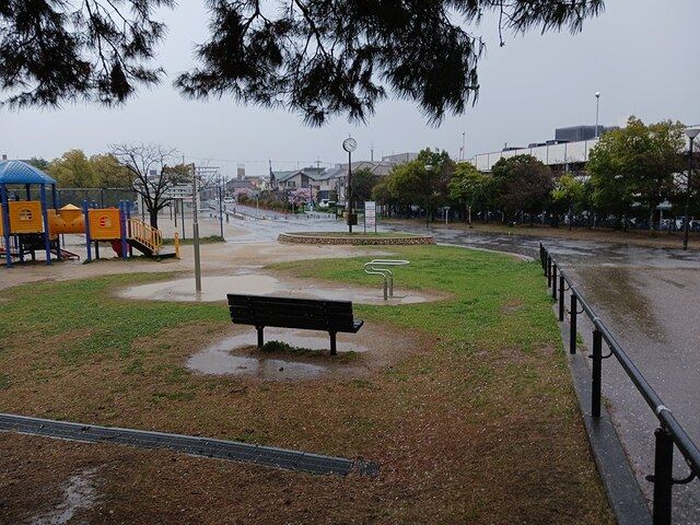 近くの狭山池公園まで1,976m（徒歩25分）