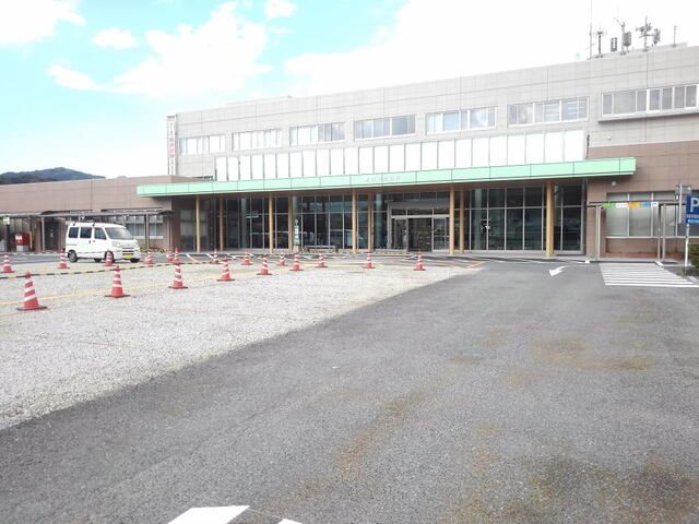 近くの那珂川市役所まで2,800m(徒歩35分)