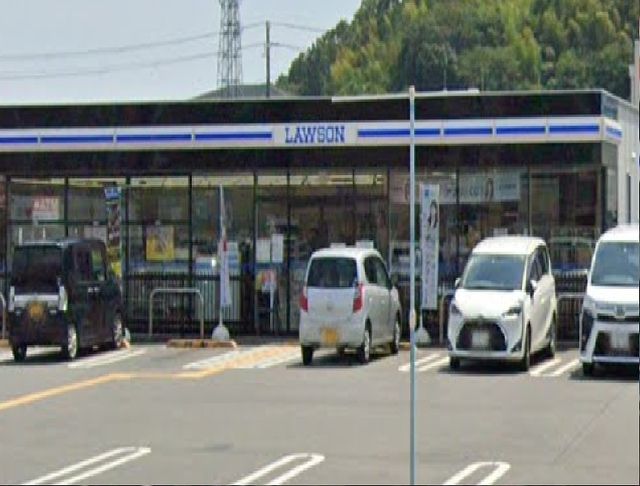近くのコンビニまで850m（徒歩11分）