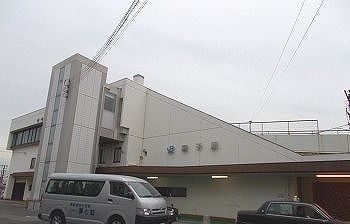 近くのJR網干駅まで1,200m（徒歩15分）