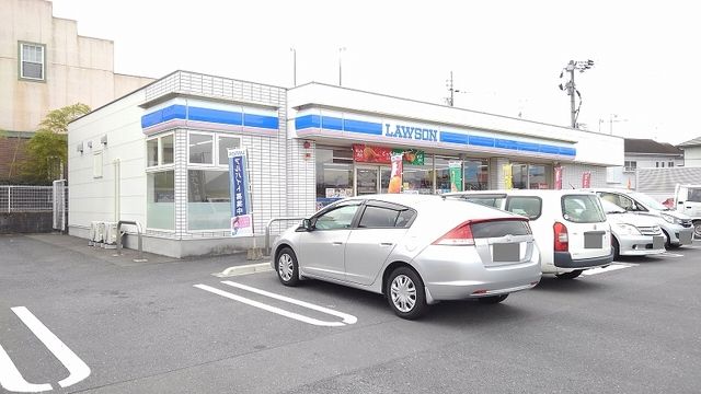 近くのコンビニまで350m（徒歩5分）
