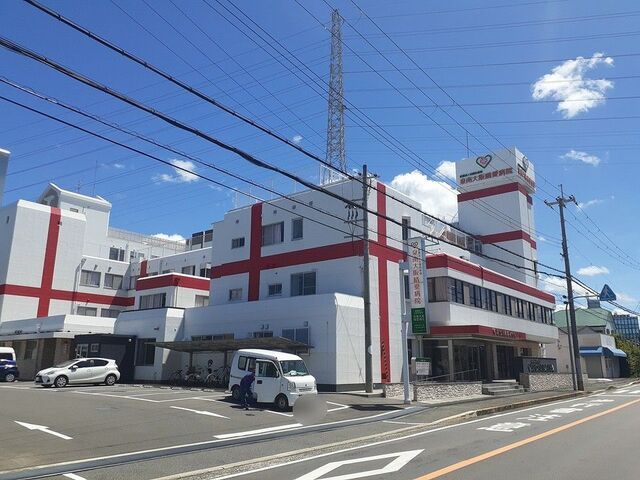 近くの泉南大阪晴愛病院様まで1,000m（徒歩13分）
