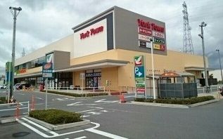 近くのヨークタウン谷川瀬まで1,200m（徒歩15分）