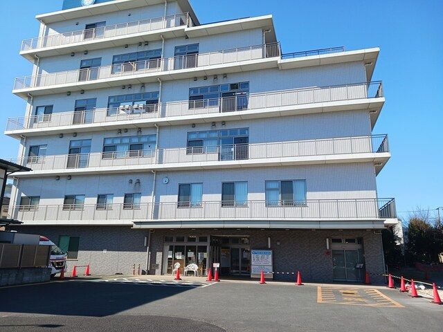 近くの西新井病院まで396m(徒歩5分)