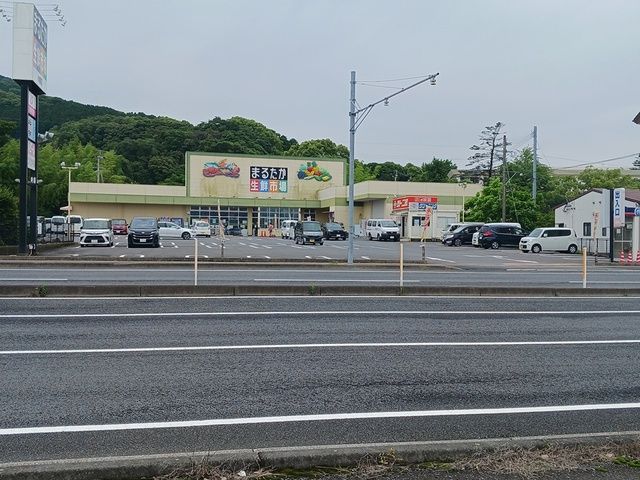 近くのまるたか生鮮市場小野町店まで1,134m（徒歩15分）