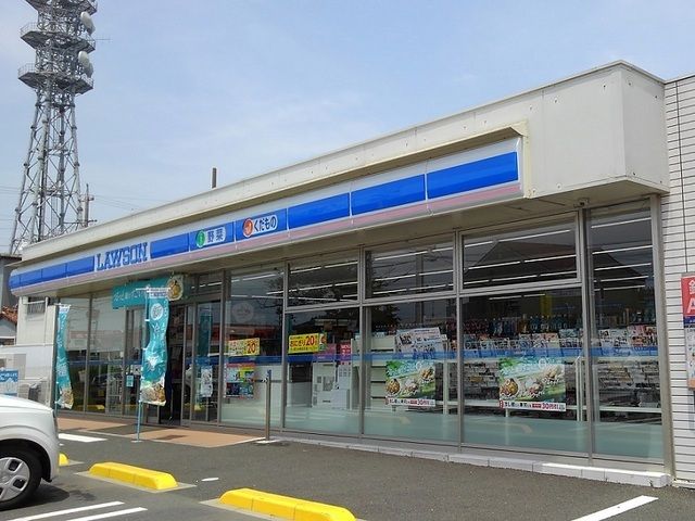 近くのコンビニまで500m（徒歩7分）