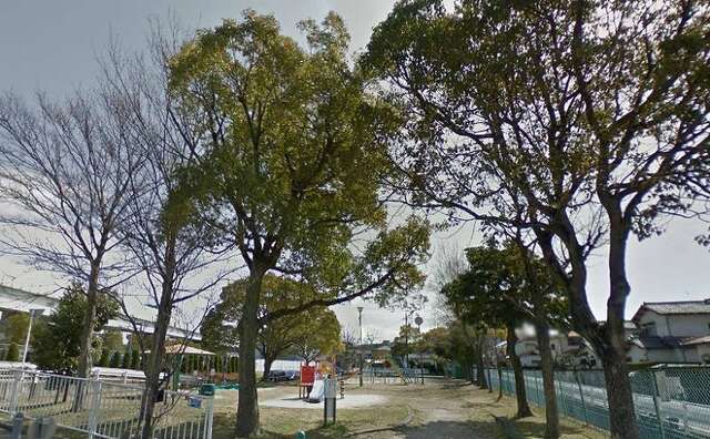 近くの高針公園まで950m(徒歩12分)