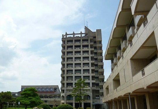 近くの金沢工業大学まで1,000m（徒歩13分）