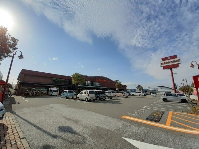 近くのサニーマート あぞの店まで2,200m（徒歩28分）