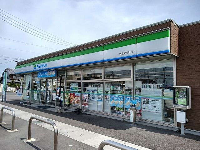 近くのコンビニまで400m（徒歩5分）