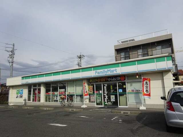 近くのファミリーマート桑名増田店まで750m(徒歩10分)