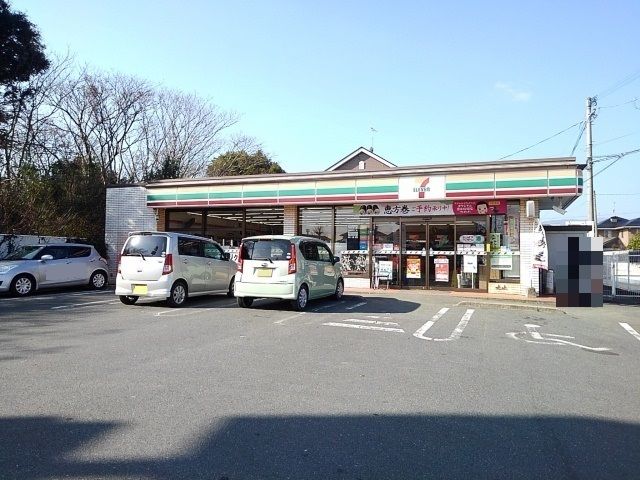 近くのセブンイレブン小郡七夕通り店まで430m(徒歩6分)