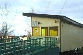 近くの駅まで350m（徒歩5分）
