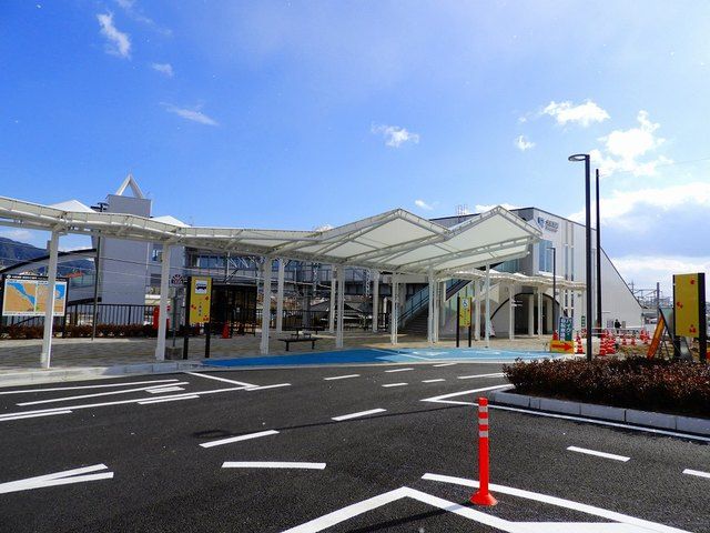 近くの駅まで1,300m（徒歩17分）
