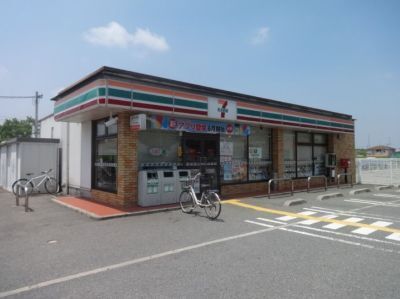 近くのセブンイレブン稲美中村店まで950m(徒歩12分)