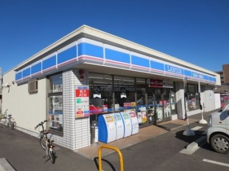 近くのコンビニまで650m（徒歩9分）