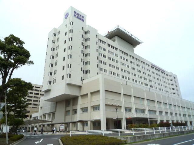近くの病院まで1,050m（徒歩14分）