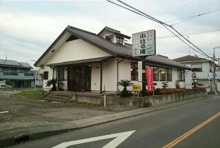 近くの飲食店まで550m（徒歩7分）