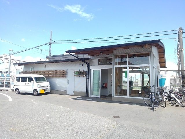 近くの川島駅まで240m(徒歩3分)