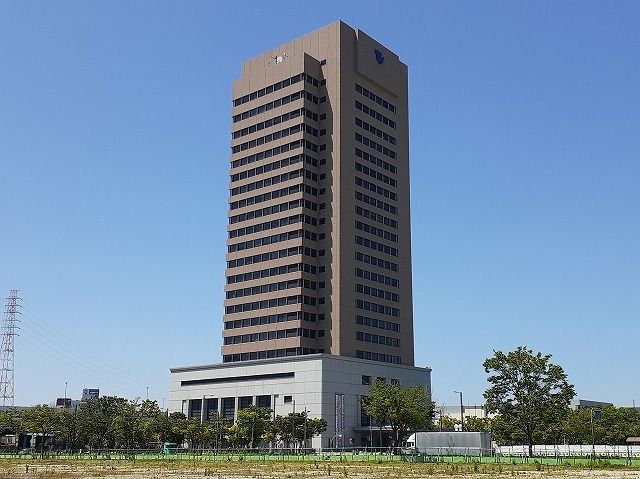 近くの東大阪市役所まで1,600m(徒歩20分)