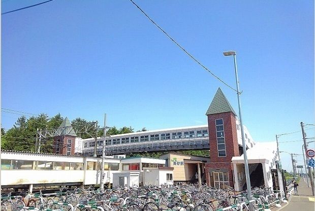 近くのＪＲ高砂駅まで1,600m（徒歩20分）