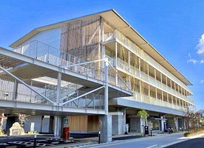 近くの海田町役場まで2,400m（徒歩30分）