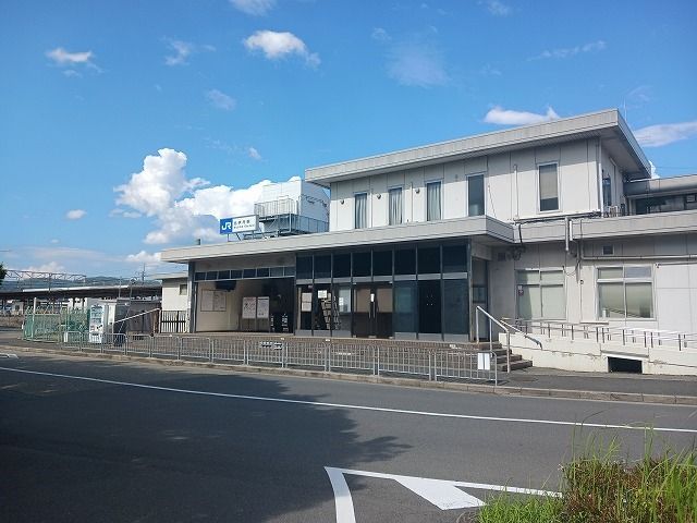 近くのJR北伊丹まで1,500m（徒歩19分）