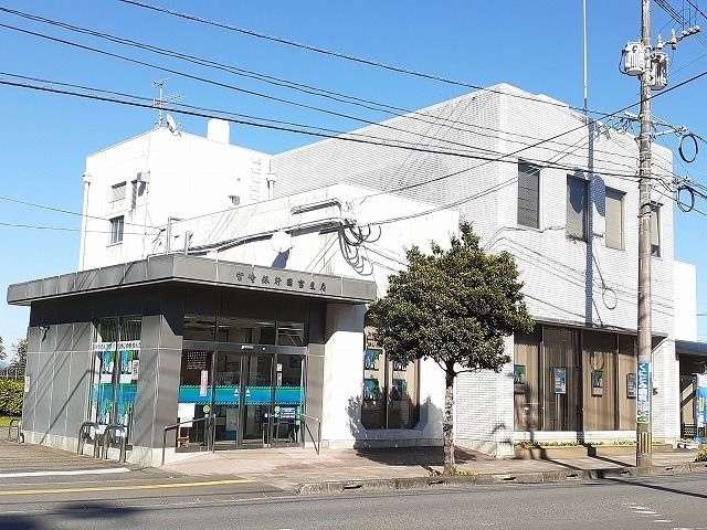 近くの宮崎銀行国富支店まで1,300m（徒歩17分）